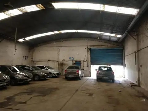 Galpon en Venta en Ituzaingo Sur, USD 350.000