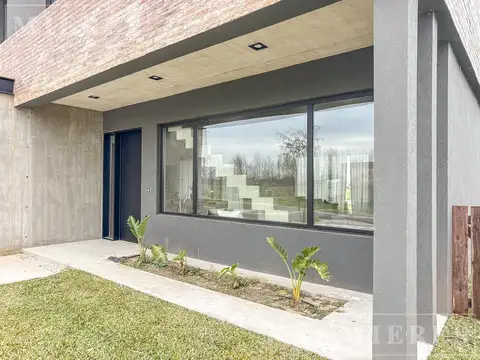 Casa 5 ambientes con 5 baños