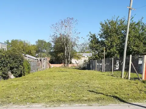 VENTA terreno 523  e/ 28 y 29