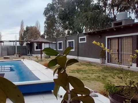 CASA EN VENTA PARA INVERSION EL CARRIZAL MENDOZA