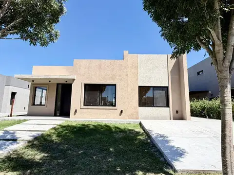 Casa  en Venta en Santo Tomas, Derqui, Pilar