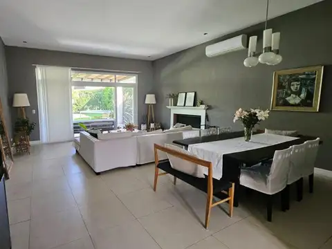 Casa en Venta en Barbarita, USD 530.000