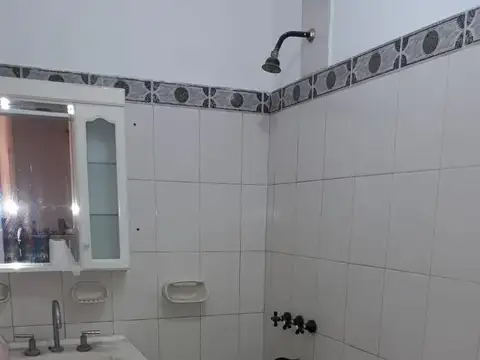 Casa de 4 ambientes. Villa Tesei. Hurlingham