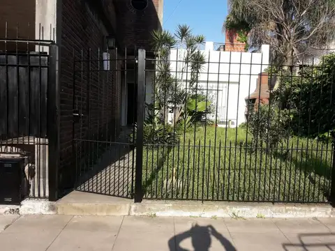 Casa de 4 ambientes. Villa Tesei. Hurlingham