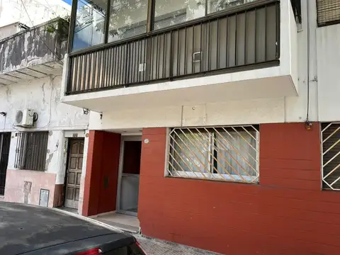 Tres Arroyos 3700, Piso 2
