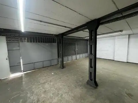 Galpón salida a dos calles 780mts2cubiertos - Haedo