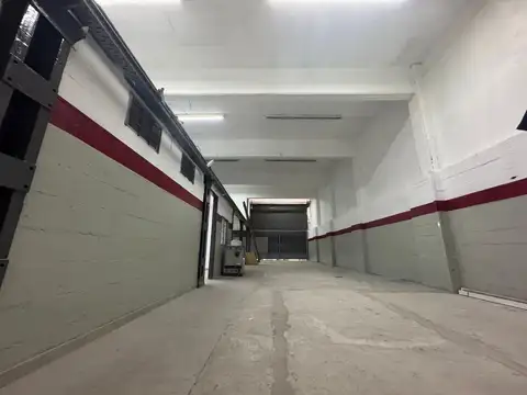 Galpón salida a dos calles 780mts2cubiertos - Haedo