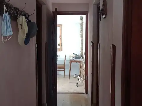 Casa 4 ambientes con 1 baño