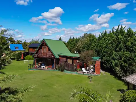 Complejo de cabañas a la venta en Oliveros