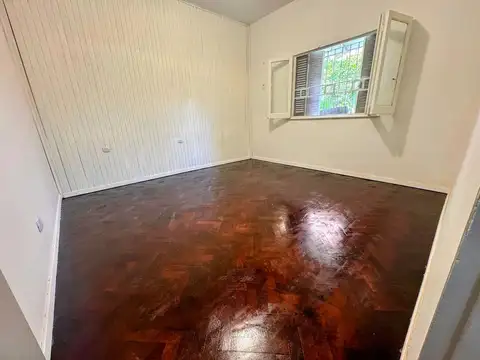 Depto Tipo Casa en Alquiler de 3 ambientes