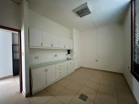 Oficina en Alquiler en Constituyentes, $ 1.775.000