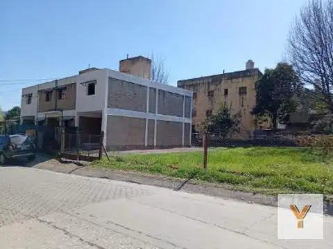 Complejo de departamentos en venta - 10 Dormitorios 6 Baños - Unquillo