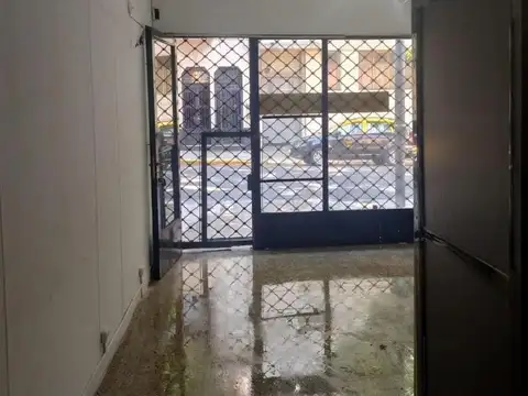 Local en Alquiler en Congreso, $ 490.000