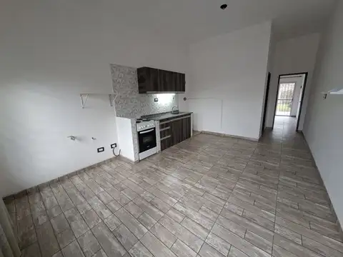 Casa en Alquiler con 1 cochera