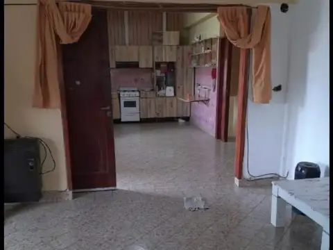 Depto Tipo Casa 8 ambientes con 3 baños