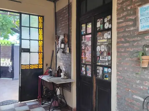 Casa en Alquiler en Remedios de Escalada, $ 1.200.000