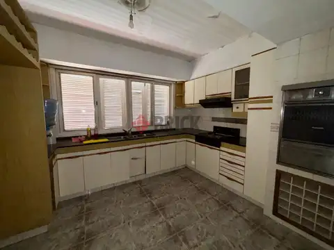 Quinta en Venta en Villa Luzuriaga, USD 240.000