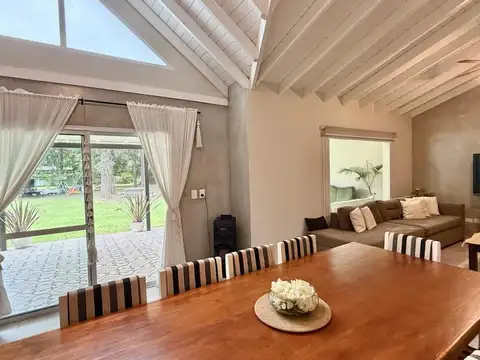 Casa en Venta en Fincas de San Vicente, USD 260.000