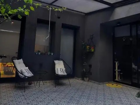 Depto Tipo Casa 5 ambientes con 2 baños