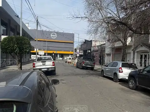 Casa en Alquiler en Parque Rivadavia, $ 1.580.000