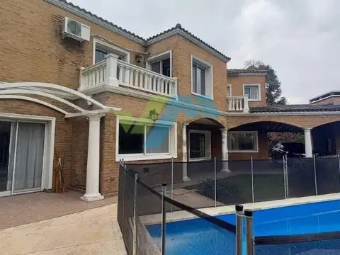 Casa Monoambiente con 3 baños