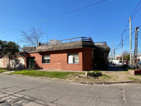 Venta casa lote propio Caseros