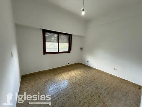 Departamento en Alquiler en Lomas del Mirador, $ 580.000