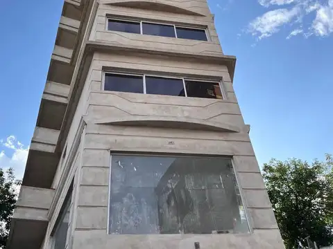 Departamento de 3 ambientes  en ALQUILER en Parque Patricios -Salcedo 3100-