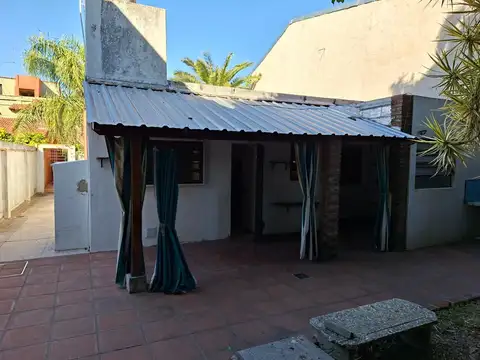 Depto Tipo Casa en Alquiler de 3 ambientes