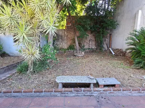 Depto Tipo Casa en Alquiler de 2 dormitorios