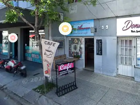 EXCELENTE LOCAL COMERCIAL EN ALQUILER SOBRE AVENIDA PRINCIPAL