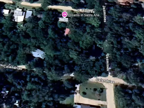 Calandrias e/ Jazmines y Avenida Ibirapitaes