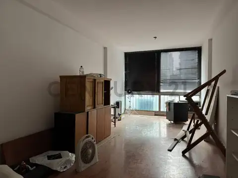2 Oficinas y Cochera Cubierta en Venta en Edificio Palacion de Cristal