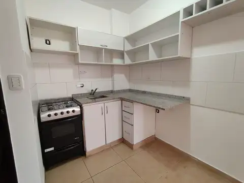 Departamento en Alquiler en Lanús Oeste, $ 450.000