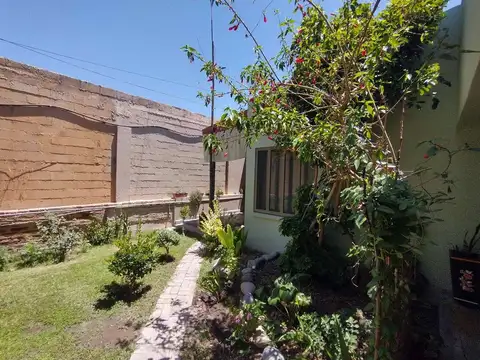 Venta casa de 3 dormitorios. Capital.APTA CREDITO