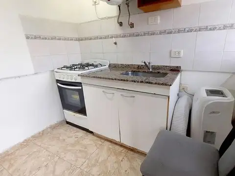 Calixto Oyuela 1400, Piso 2°