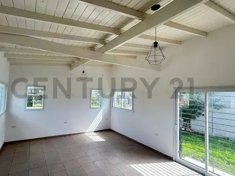 Casa 2 ambientes con 1 baño