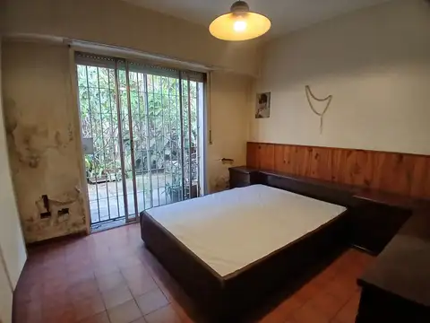 Casa en Venta 4 ambientes Frente Luminosa