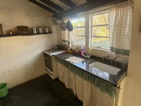 Casa 2 ambientes con 1 baño