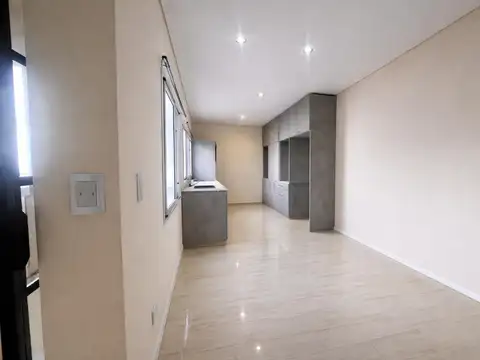 Depto Tipo Casa 3 ambientes con 2 baños