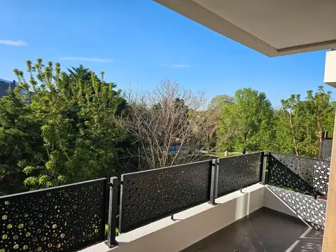 ESPECTACULAR DEPARTAMENTO CON COCHERA