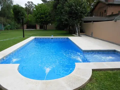 CASA QUINTA EN VENTA 2 DORMITORIOS PARQUE LELOIR ITUZAINGO