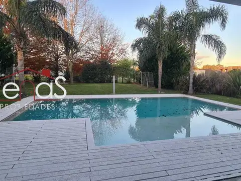 Casa en Venta de 5 dormitorios