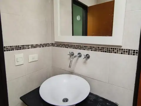 Depto Tipo Casa en Alquiler en El Palomar, $ 1.350.000