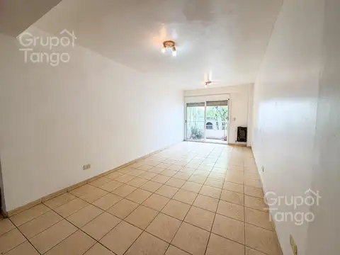 Departamento en Venta en Pompeya, USD 57.000