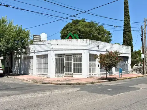Locales comerciales y departamento en venta en Alto Alberdi – ideal Inversión