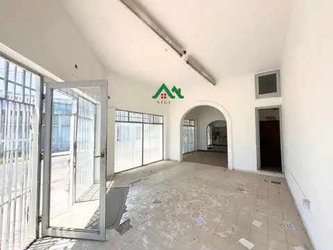 Local en Venta 55 años