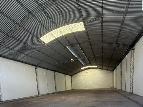OPORTUNIDAD, AMPLIO GALPON A LA VENTA