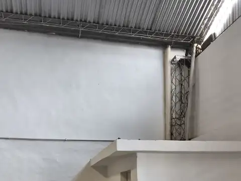 OPORTUNIDAD, AMPLIO GALPON A LA VENTA