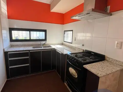 Casa en Alquiler en Villa Ramallo, $ 1.000.000